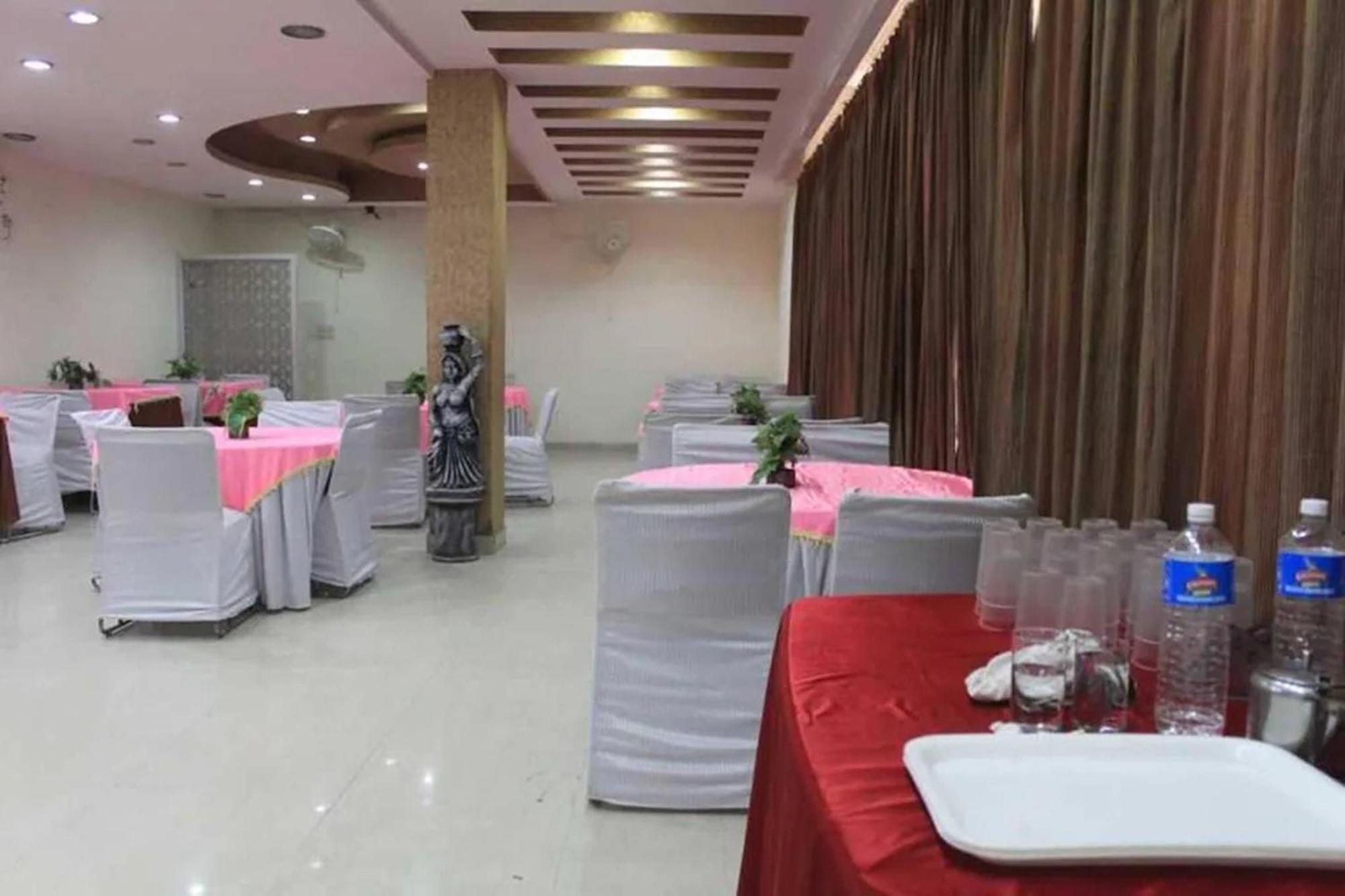 Hotel Om Paradise Near Igi Delhi Airport Yeni Delhi Dış mekan fotoğraf