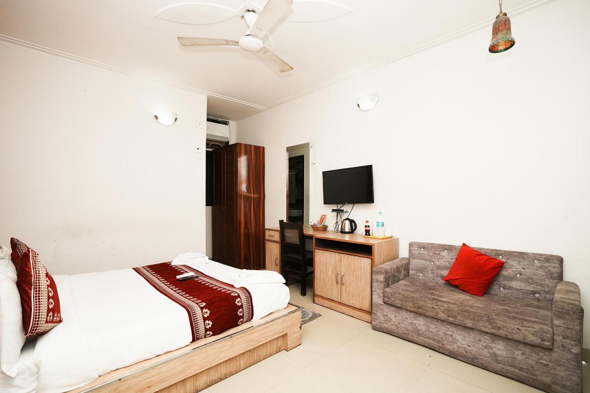 Hotel Om Paradise Near Igi Delhi Airport Yeni Delhi Dış mekan fotoğraf