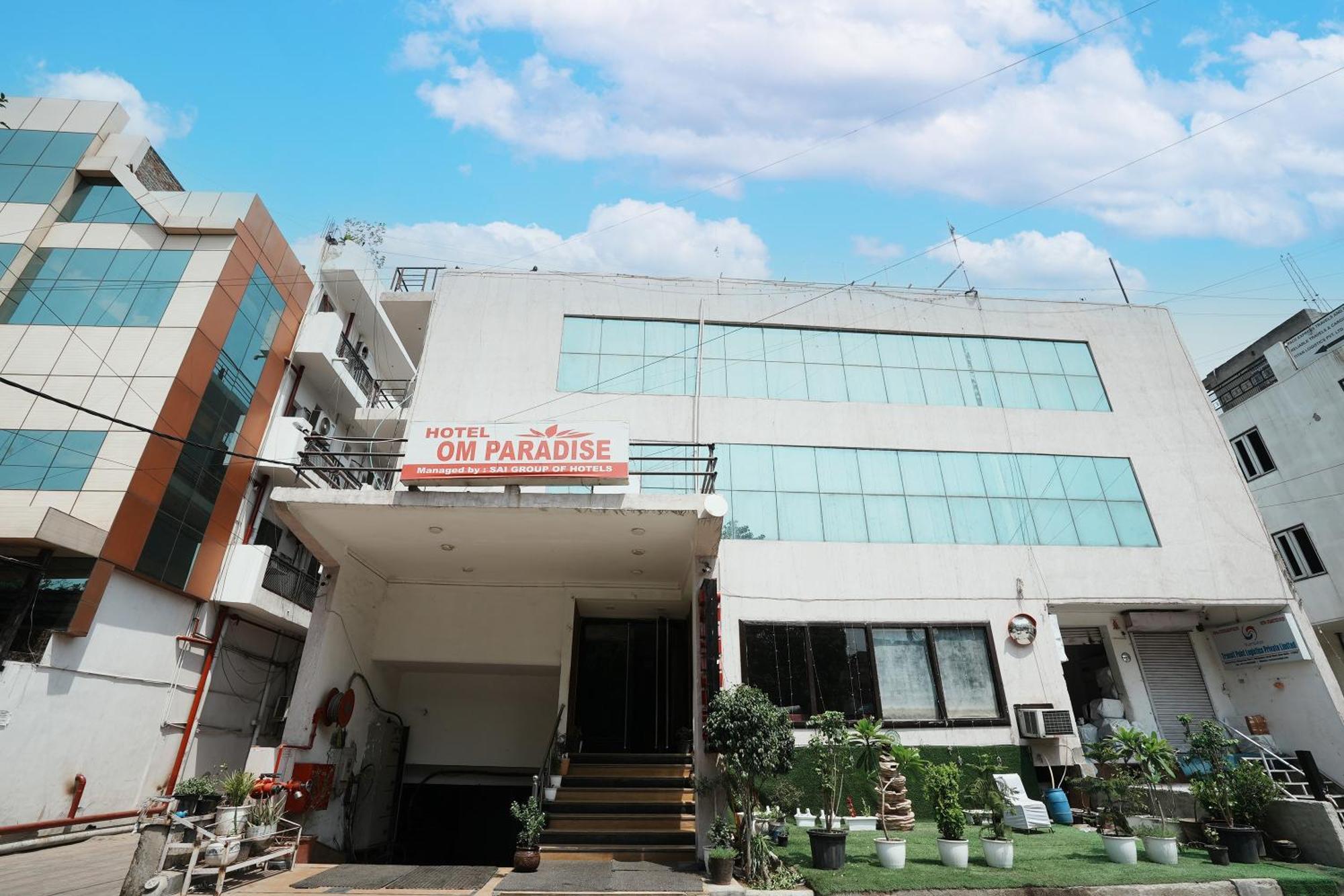 Hotel Om Paradise Near Igi Delhi Airport Yeni Delhi Dış mekan fotoğraf
